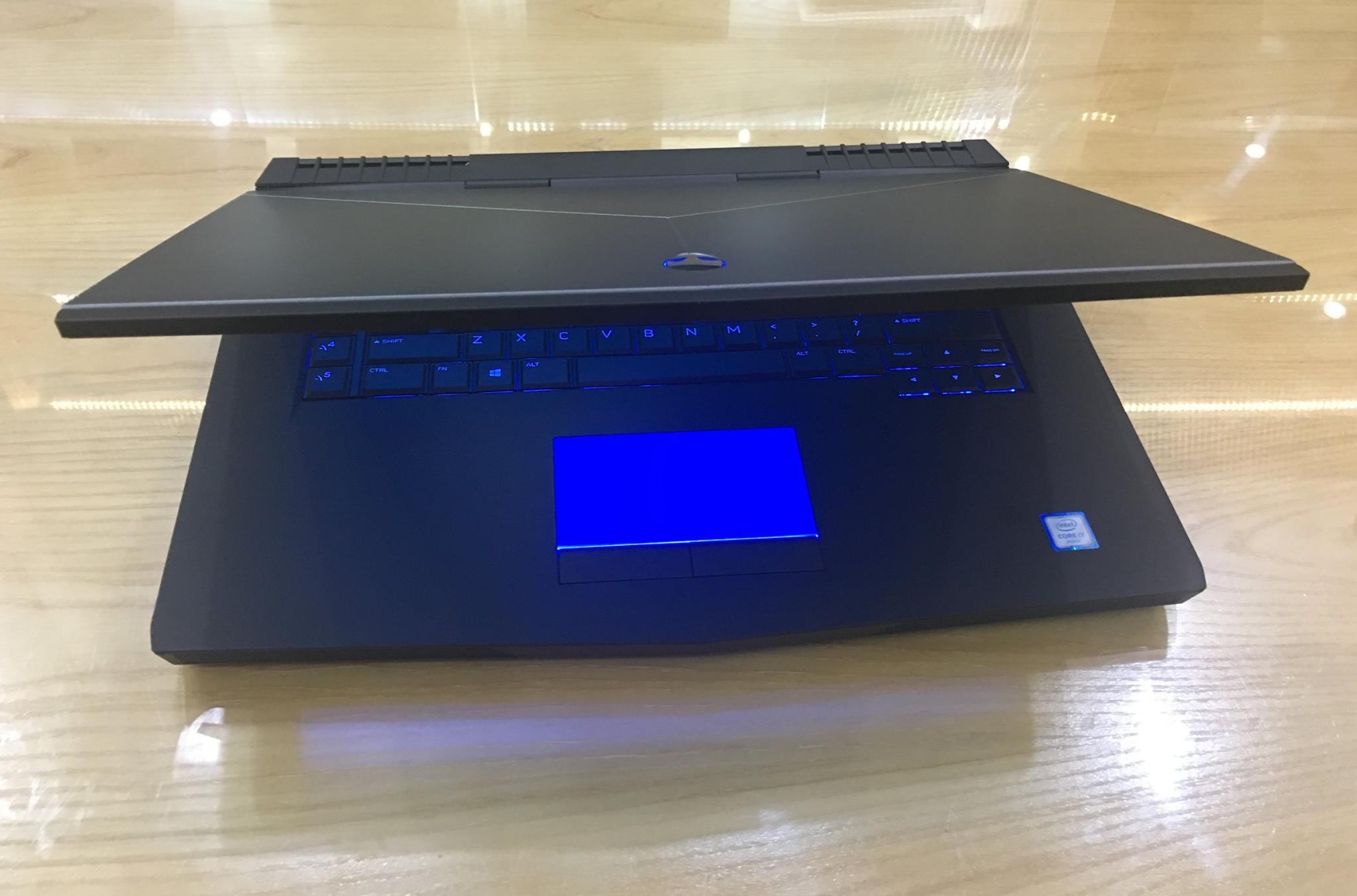 Laptop Dell ALIENWARE 15 R3 2017-9.jpg